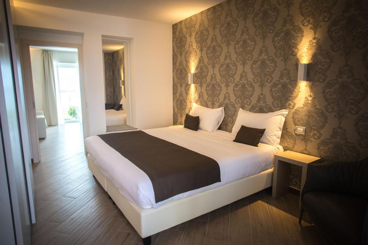 Hotel Ponti&Ponti Angera Kültér fotó