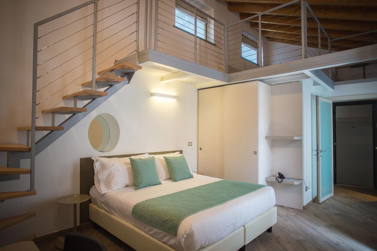 Hotel Ponti&Ponti Angera Kültér fotó
