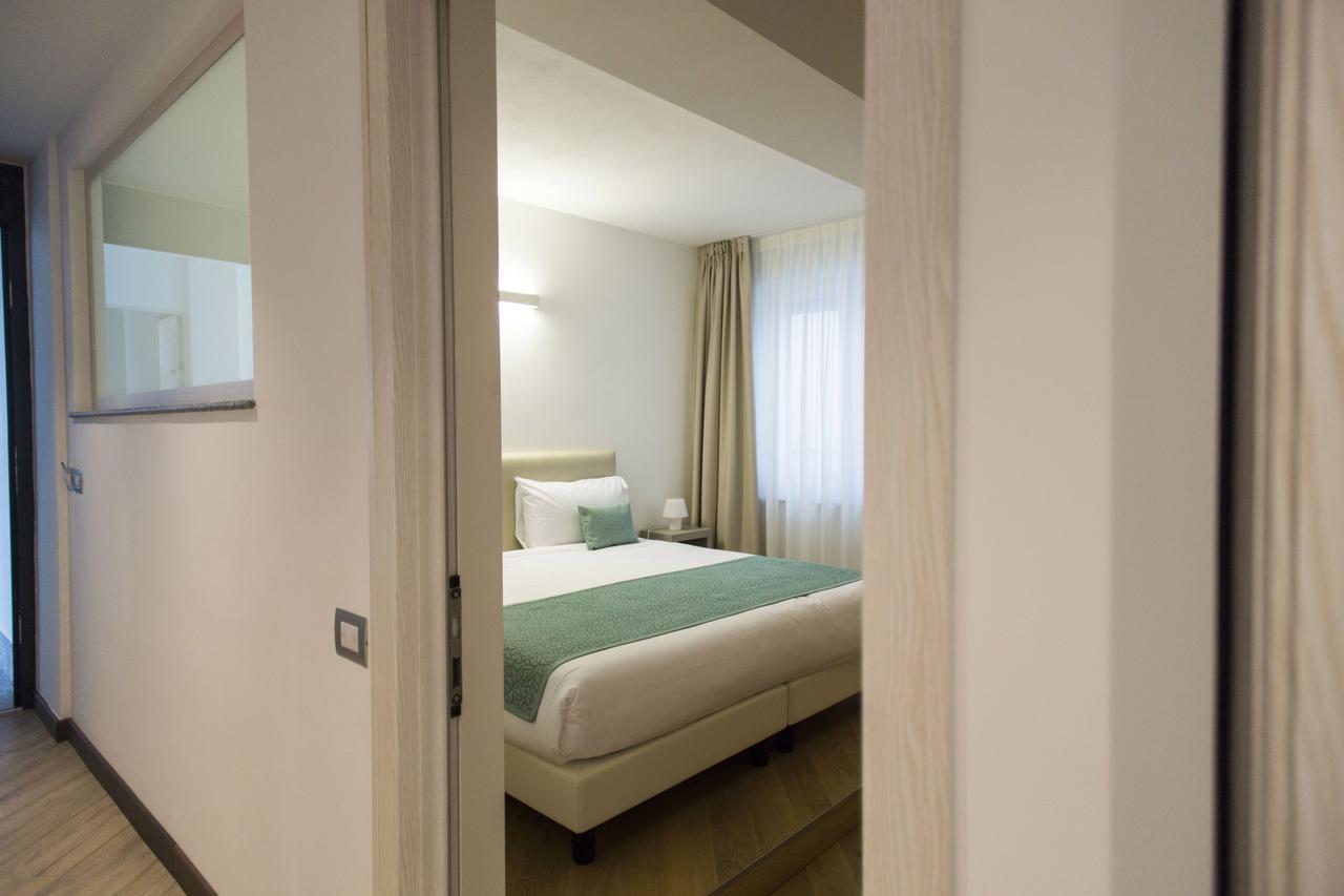 Hotel Ponti&Ponti Angera Kültér fotó